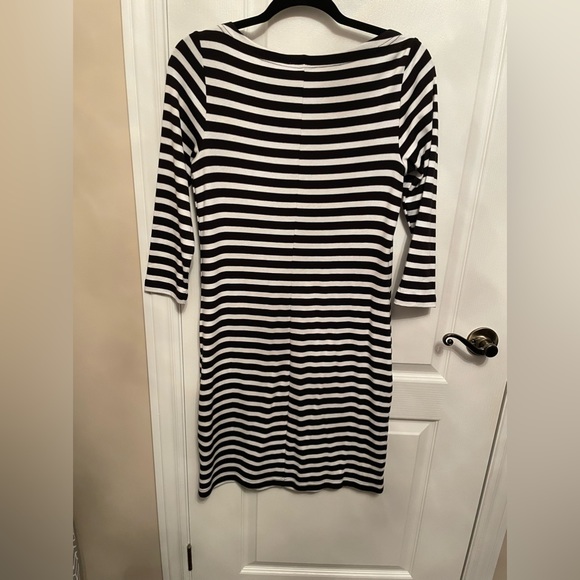 Gap dress black and white strip size medium - Picture 7 of 8